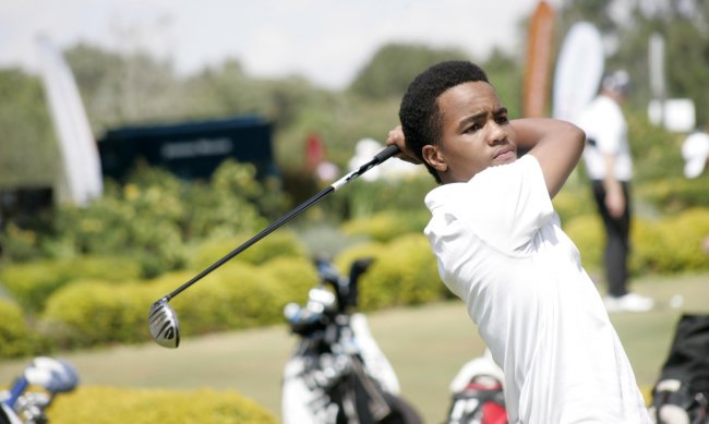 18-year old Mathew Wahome, alongside Dismas Indiza are the leading Kenyans at the 2016 Barclays Kenya Open.(Photo by Shutterspeed)