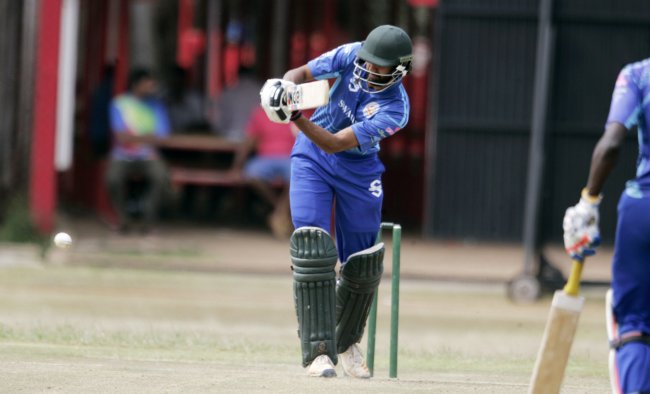 Irfan Karim led Swamibapa to the final total of 286 with 80 runs. (Photo by Shutterspeed)
